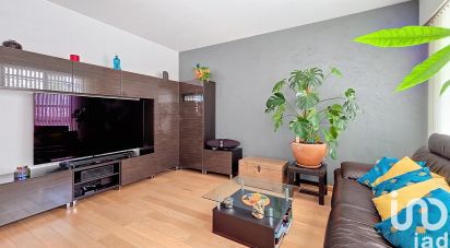 Appartement 4 pièces de 76 m² à Paris (75012)