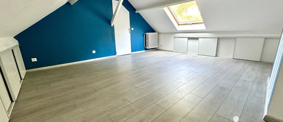 Maison traditionnelle 5 pièces de 90 m² à Saint-Arnoult-en-Yvelines (78730)