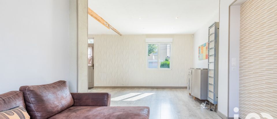 Maison traditionnelle 6 pièces de 120 m² à Viry-Châtillon (91170)