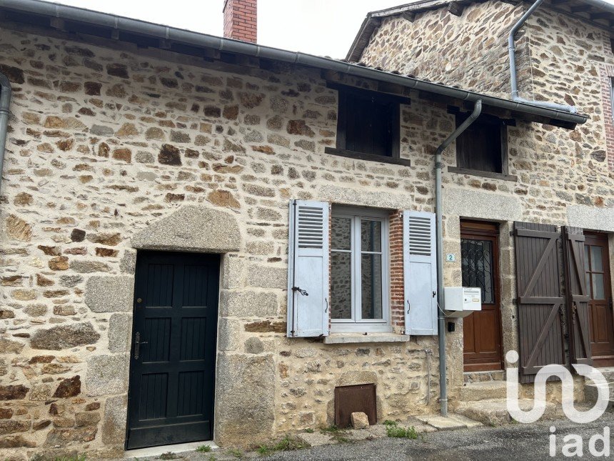 Maison de village 4 pièces de 81 m² à Moissannes (87400)