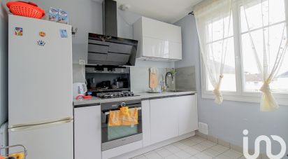 House 4 rooms of 65 m² in Laval (53000)