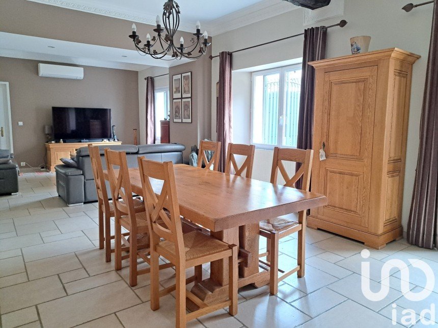 House 7 rooms of 169 m² in Seignelay (89250)