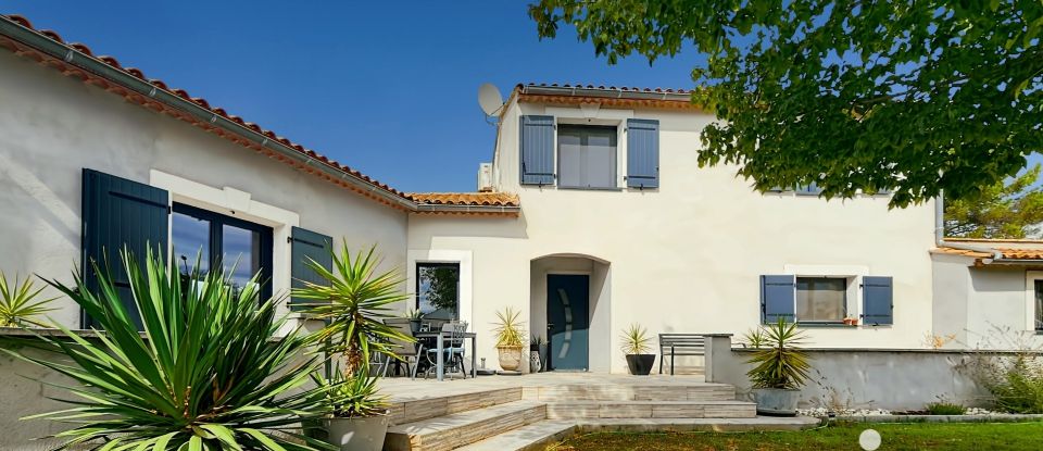 Traditional house 5 rooms of 140 m² in Saint-Gilles (30800)