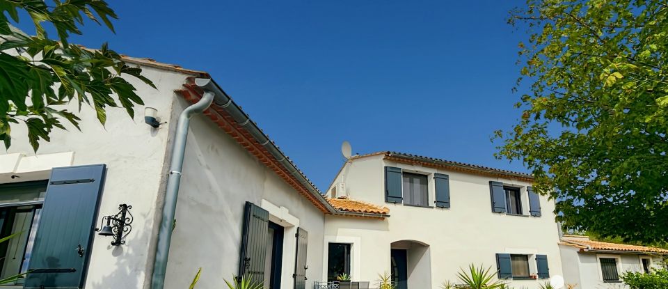 Traditional house 5 rooms of 140 m² in Saint-Gilles (30800)