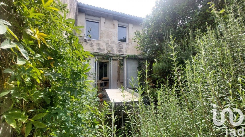 Maison 5 pièces de 140 m² à Castillon-la-Bataille (33350)