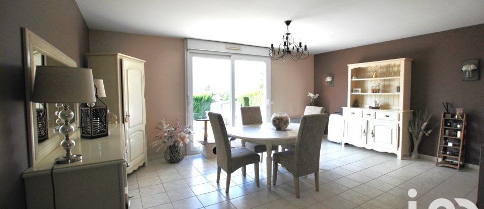 Pavilion 6 rooms of 108 m² in Ousson-sur-Loire (45250)