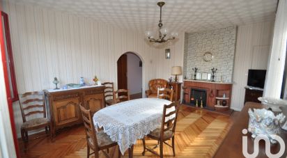 Traditional house 7 rooms of 140 m² in Cenon (33150)