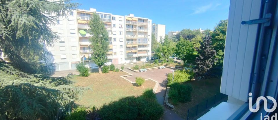 Appartement 4 pièces de 93 m² à Vénissieux (69200)