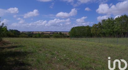 Land of 6,805 m² in Niort (79000)