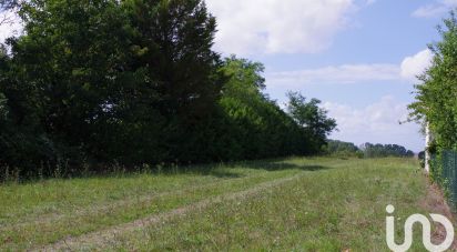 Terrain de 6 805 m² à Niort (79000)