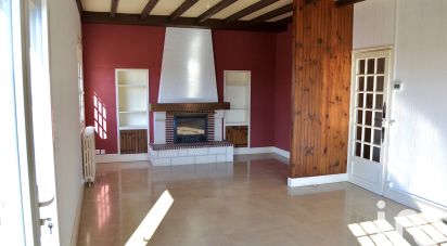 Traditional house 6 rooms of 136 m² in Le Blanc (36300)