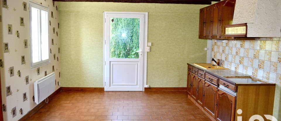 Traditional house 6 rooms of 136 m² in Le Blanc (36300)