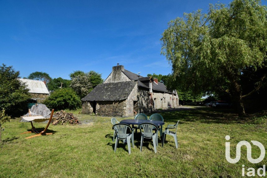 Longère 5 pièces de 120 m² à Eancé (35640)