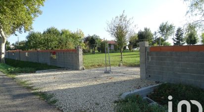 Land of 1,401 m² in Cadours (31480)