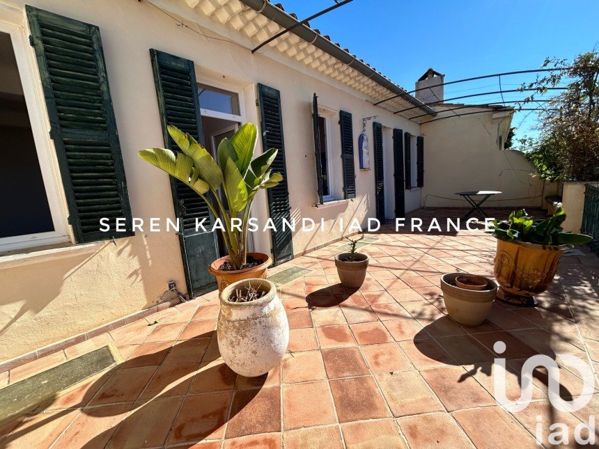 House 4 rooms of 150 m² in Toulon (83000)