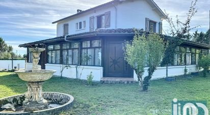 House 10 rooms of 253 m² in Maignaut-Tauzia (32310)