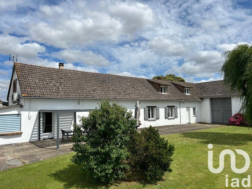 Maison 7 pièces de 176 m² à Mesnils-sur-Iton (27240)