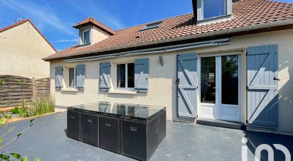 Maison 6 pièces de 128 m² à Crisenoy (77390)