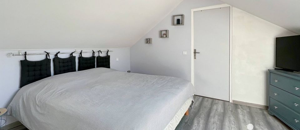 Maison 6 pièces de 128 m² à Crisenoy (77390)