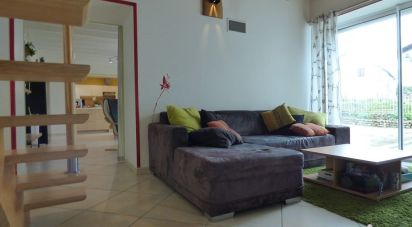 House 6 rooms of 208 m² in SAINT MARTIN LA PALLU (86380)