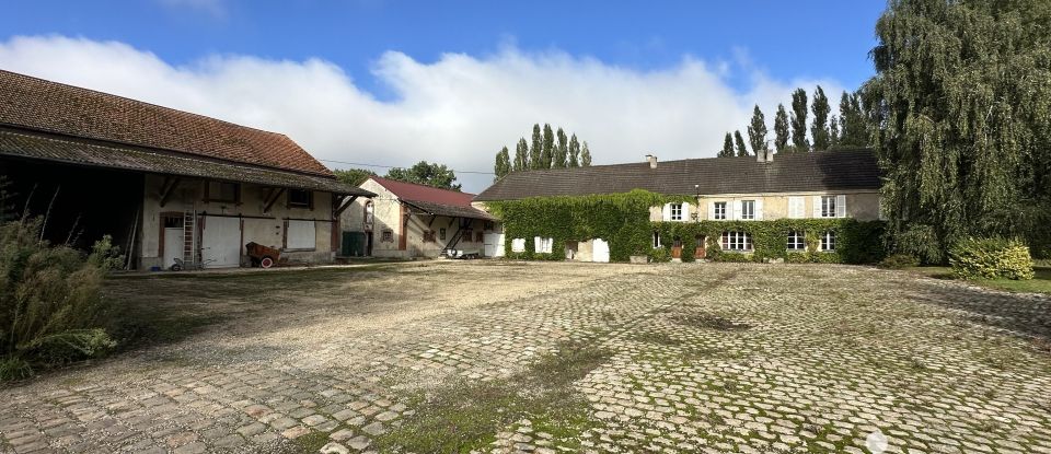 Farm 8 rooms of 251 m² in Château-Thierry (02400)