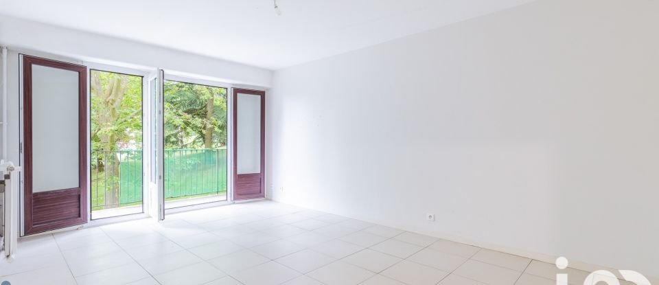 Appartement 3 pièces de 71 m² à Viry-Châtillon (91170)