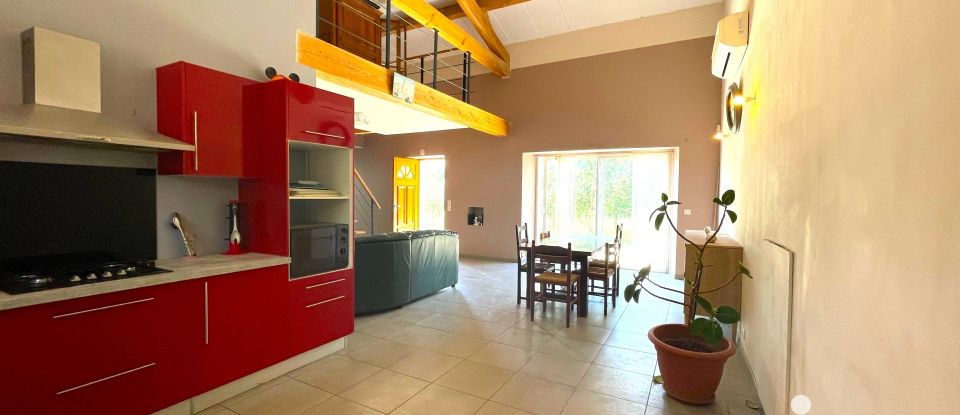 Maison de campagne 5 pièces de 127 m² à Lussan (30580)