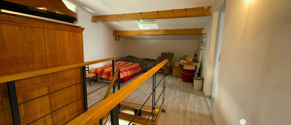 Maison de campagne 5 pièces de 127 m² à Lussan (30580)