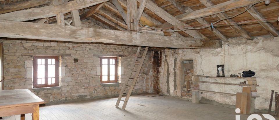 House 9 rooms of 200 m² in Lizant (86400)