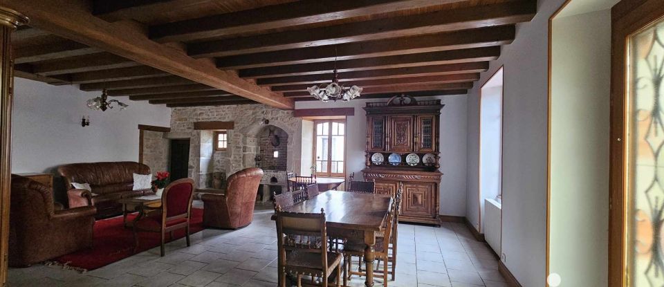 House 9 rooms of 200 m² in Lizant (86400)