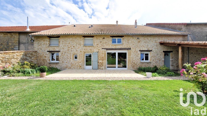 Maison 7 pièces de 238 m² à Labeuville (55160)