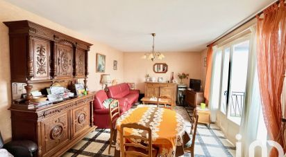 Traditional house 6 rooms of 100 m² in Saint-Gaultier (36800)