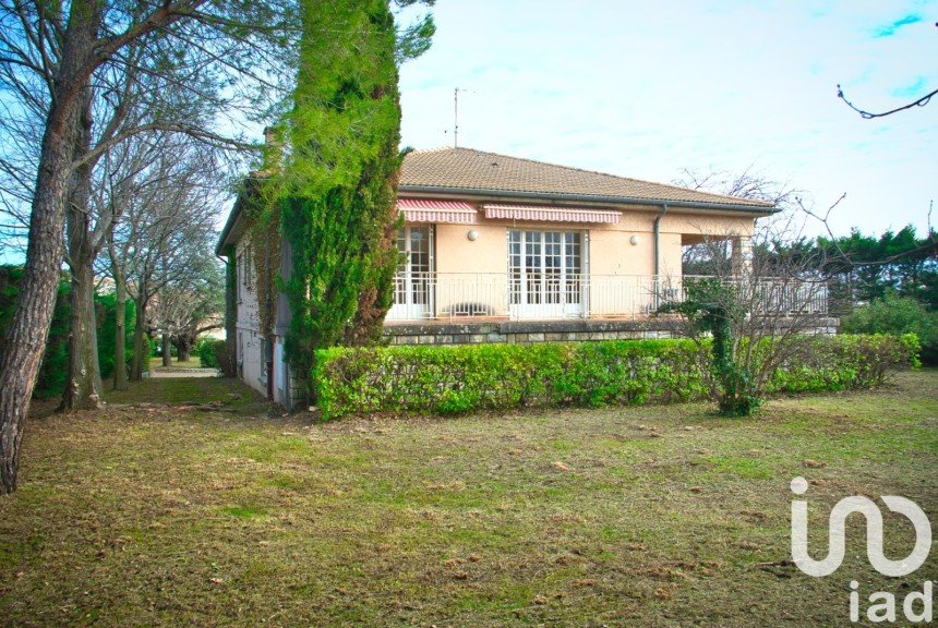 House 8 rooms of 264 m² in Uzès (30700)