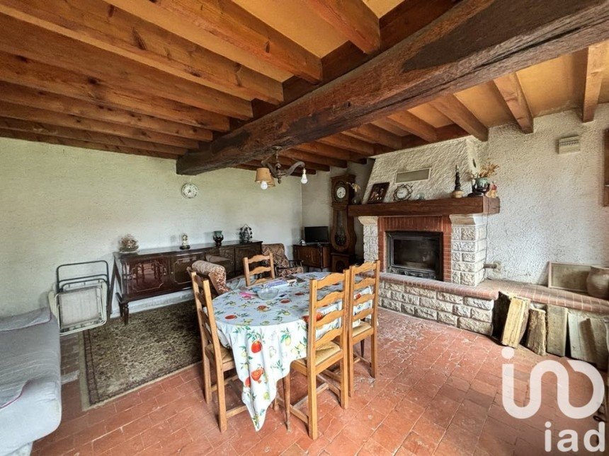 Maison de campagne 4 pièces de 78 m² à Saint-Parize-le-Châtel (58490)