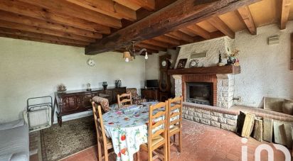 Country house 4 rooms of 78 m² in Saint-Parize-le-Châtel (58490)