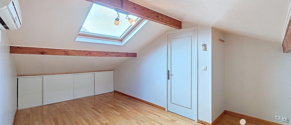 Maison 5 pièces de 95 m² à Mareuil-lès-Meaux (77100)