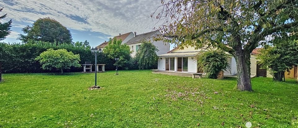 Maison 5 pièces de 95 m² à Mareuil-lès-Meaux (77100)