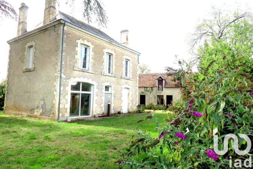 House 7 rooms of 155 m² in Angles-sur-l'Anglin (86260)