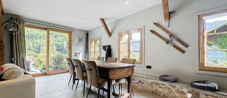 Maison 6 pièces de 158 m² à Samoëns (74340)