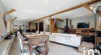 Maison 6 pièces de 158 m² à Samoëns (74340)