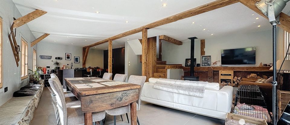 Maison 6 pièces de 158 m² à Samoëns (74340)