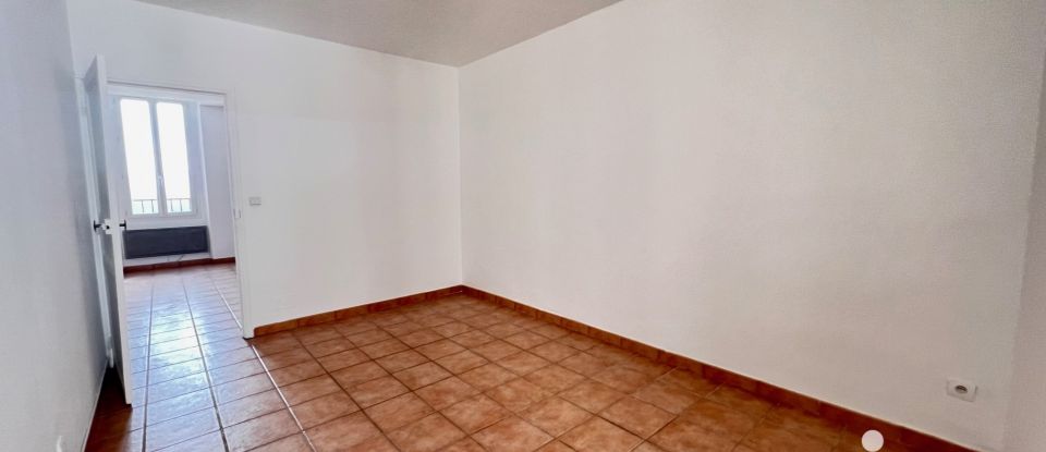 Appartement 4 pièces de 65 m² à Seillons-Source-d'Argens (83470)