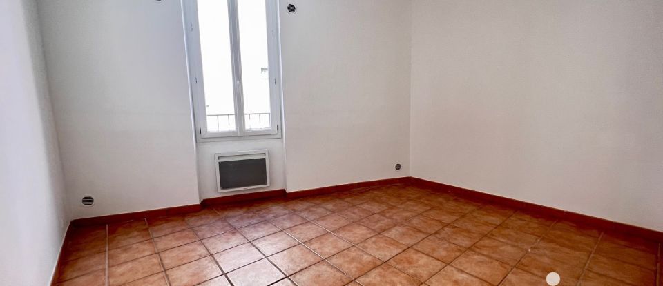 Appartement 4 pièces de 65 m² à Seillons-Source-d'Argens (83470)