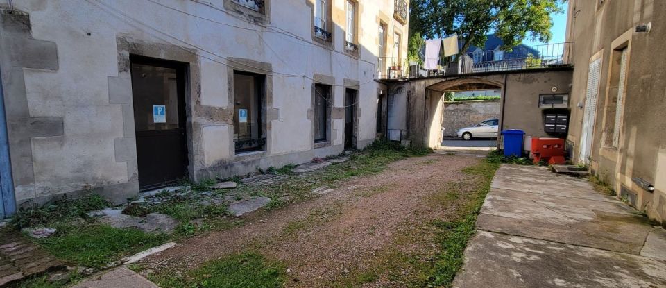 Bureaux de 93 m² à Autun (71400)