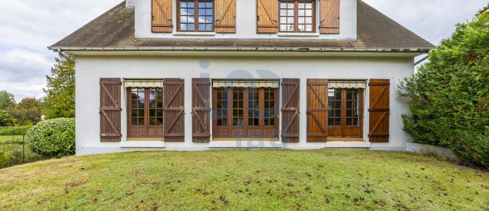 Maison 7 pièces de 140 m² à Moret Loing et Orvanne (77250)