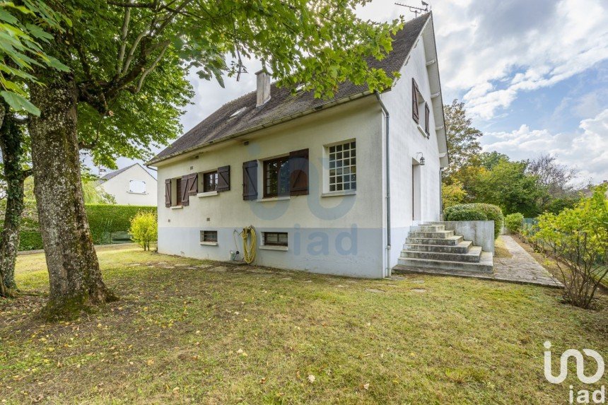 Maison 7 pièces de 140 m² à Moret Loing et Orvanne (77250)