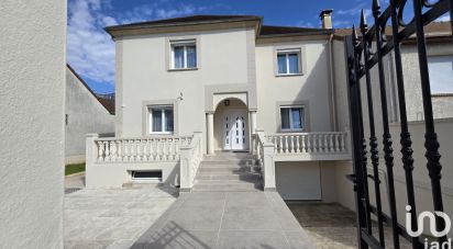 Maison 7 pièces de 167 m² à Pontault-Combault (77340)