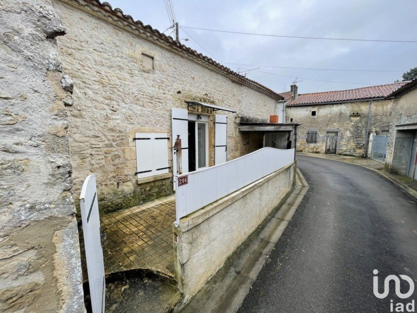 Maison 4 pièces de 75 m² à Champniers (16430)