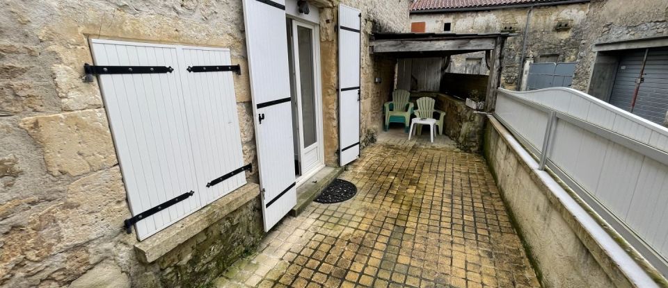 Maison 4 pièces de 75 m² à Champniers (16430)