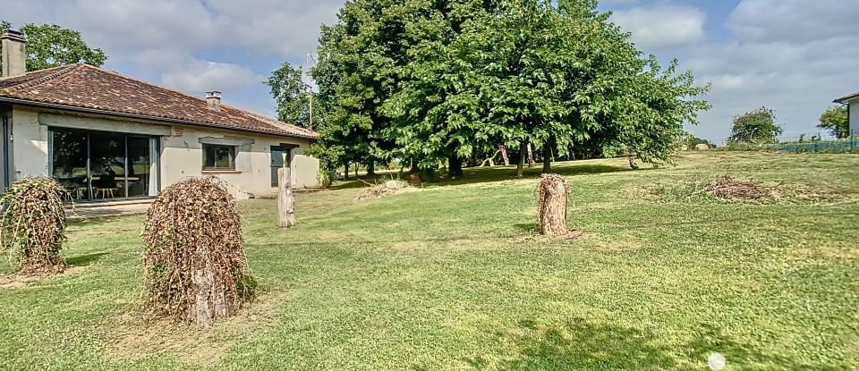 Country house 5 rooms of 142 m² in Donzac (82340)